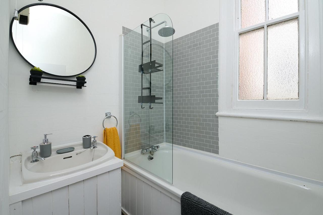 Spacious 3 Bedroom Apartment- Crouch End London Bagian luar foto